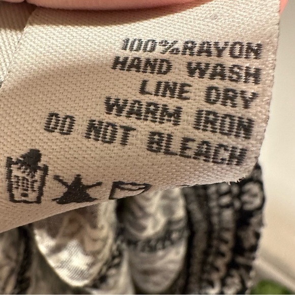 American Rag black and white patterned lightweight rayon shorts - Picture 6 of 7